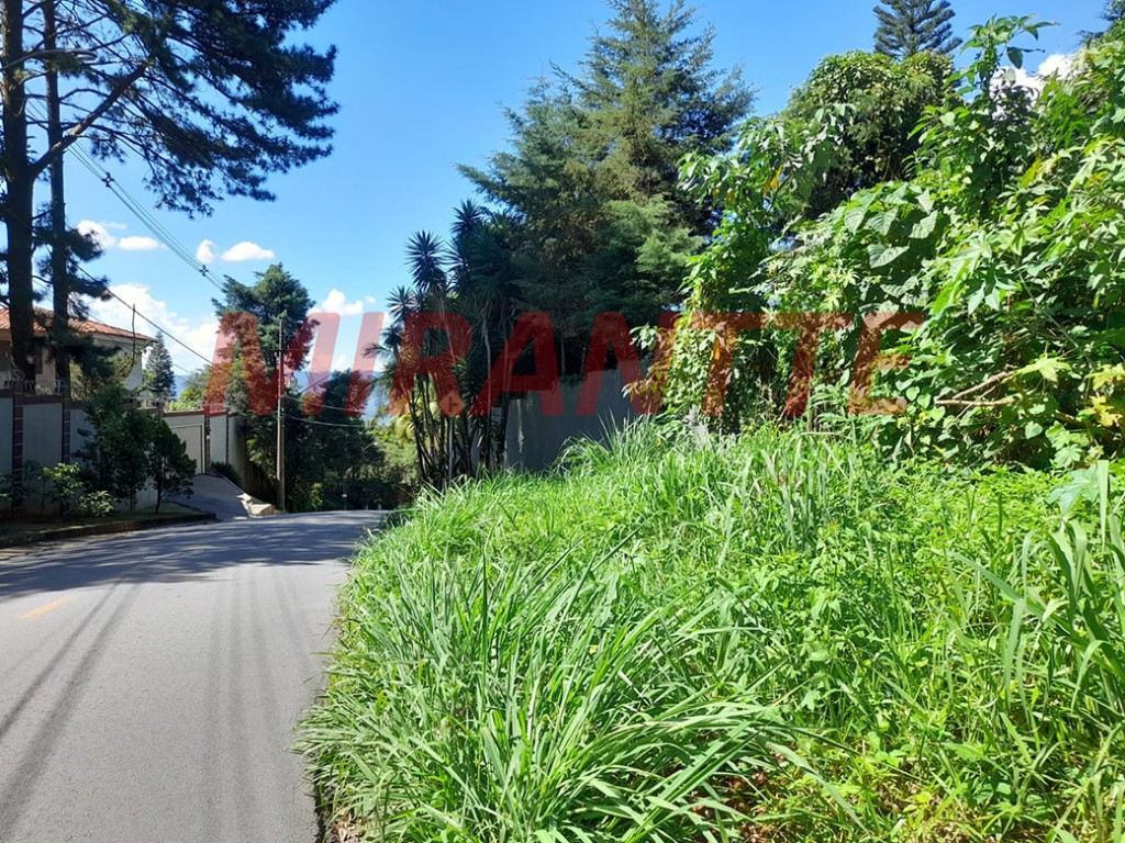 Terreno de 2909m² em Serra da Cantareira