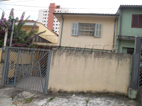 Sobrado com 2 quartos em Santana