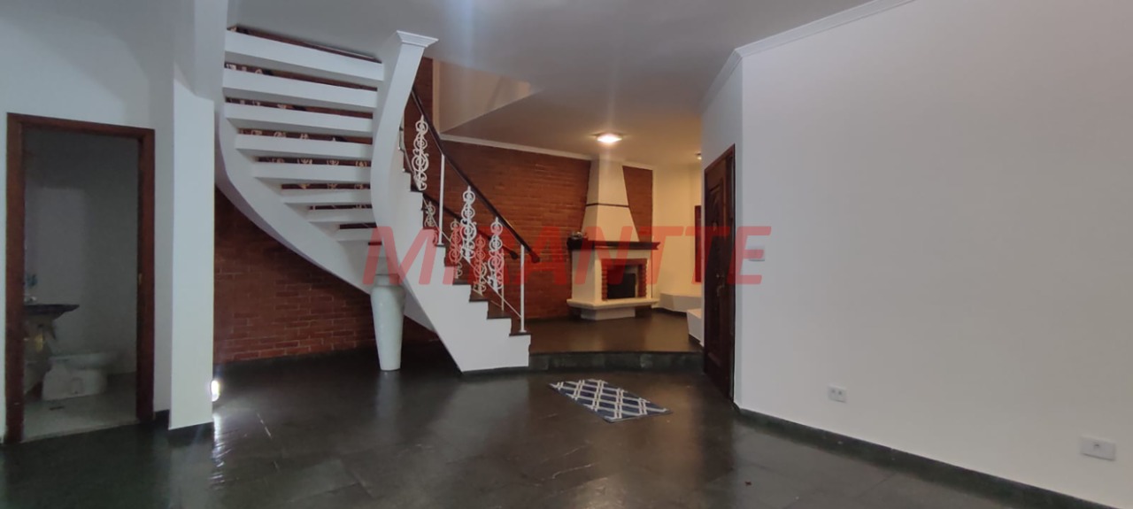 Sobrado de 400m² com 3 quartos em Tremembe