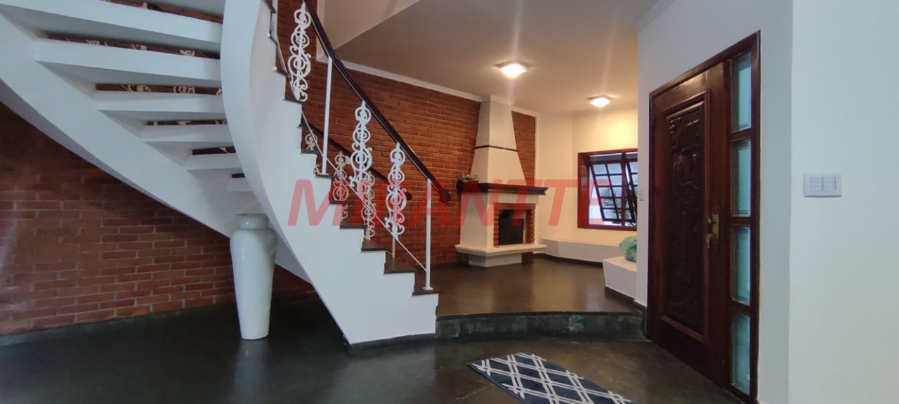 Sobrado de 400m² com 3 quartos em Tremembe