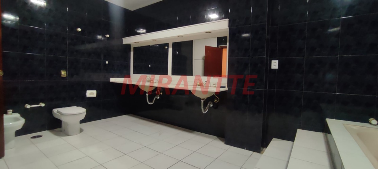 Sobrado de 400m² com 3 quartos em Tremembe