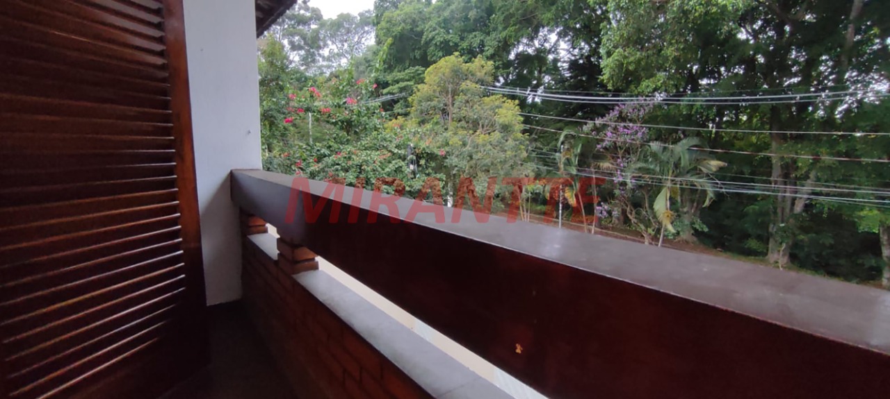 Sobrado de 400m² com 3 quartos em Tremembe
