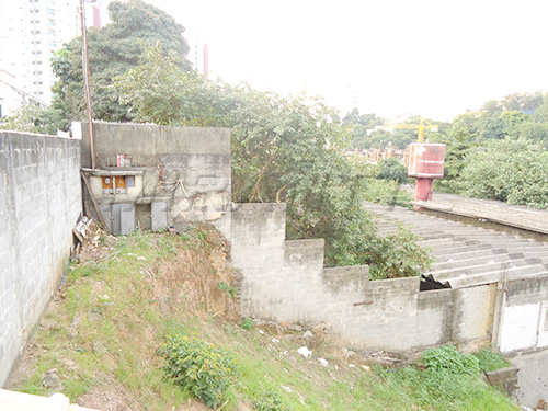 Terreno de 475m² em Santana