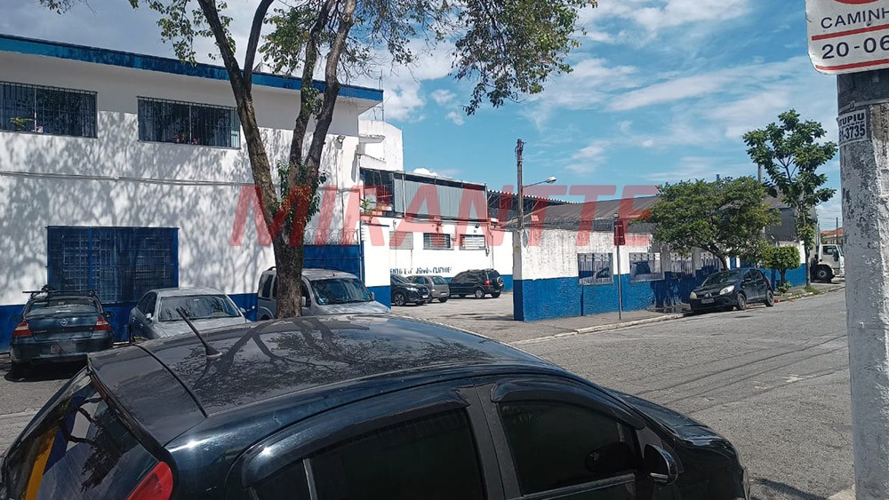 Comercial de 2900m² em Jardim Brasil