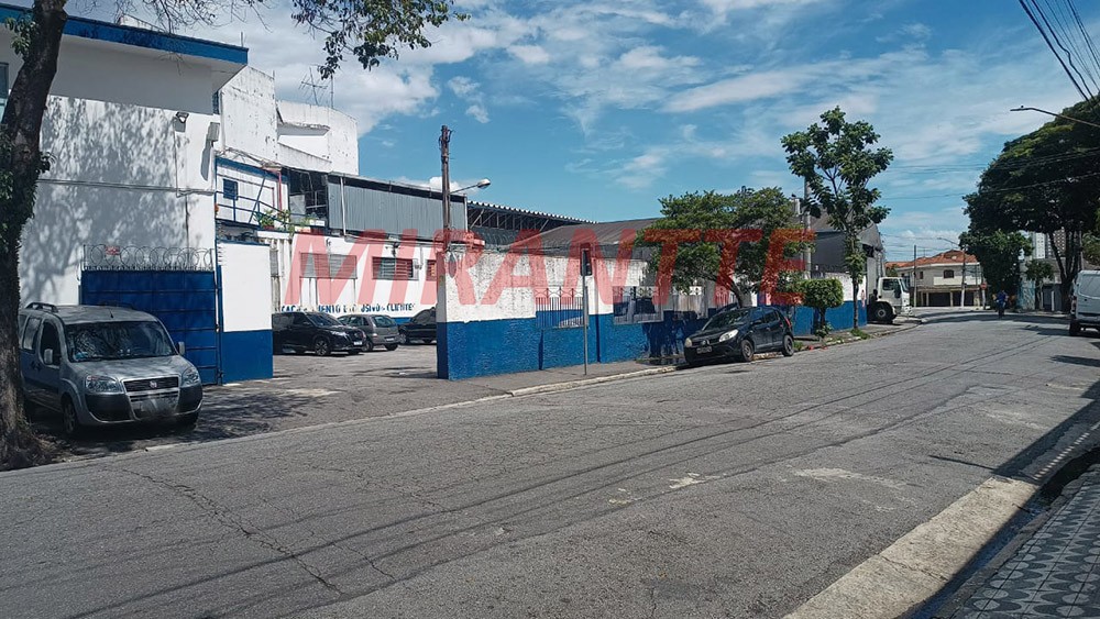 Comercial de 2900m² em Jardim Brasil