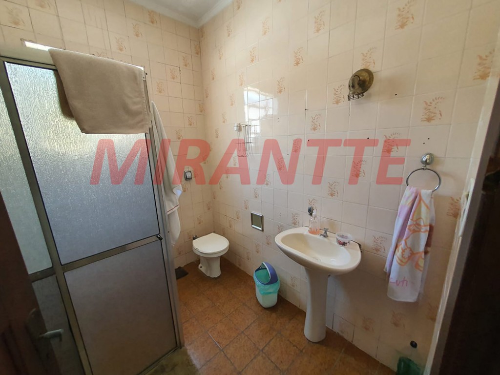 Sobrado de 180m² com 3 quartos em Santana