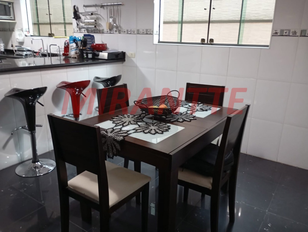 Sobrado de 160m² com 3 quartos em Vila Roque
