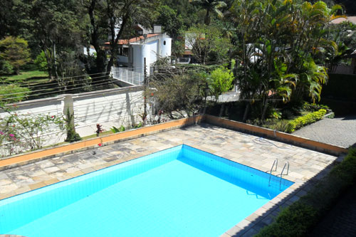 Cond. fechado de 1100m² com 5 quartos em Jardim Ibiratiba