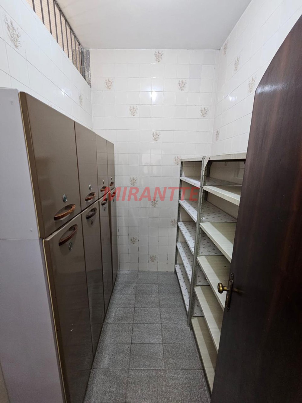 Sobrado de 400m² com 3 quartos em Serra Da Cantareira
