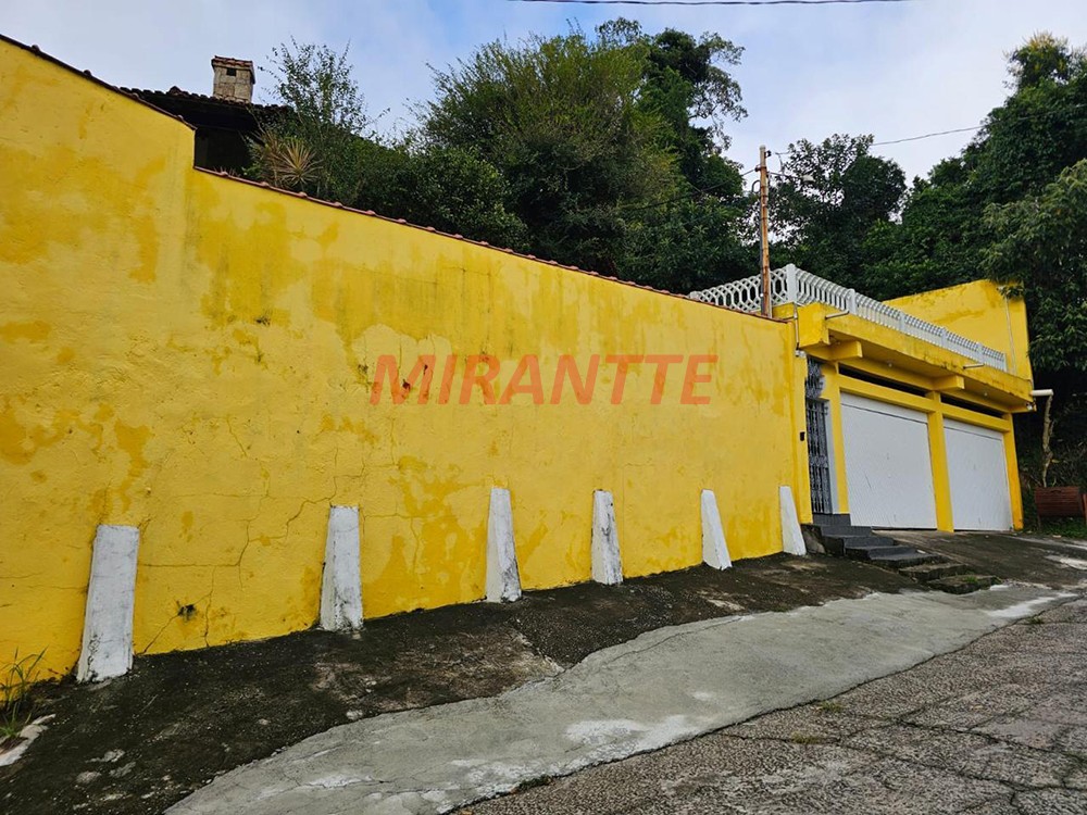 Sobrado de 400m² com 3 quartos em Serra Da Cantareira