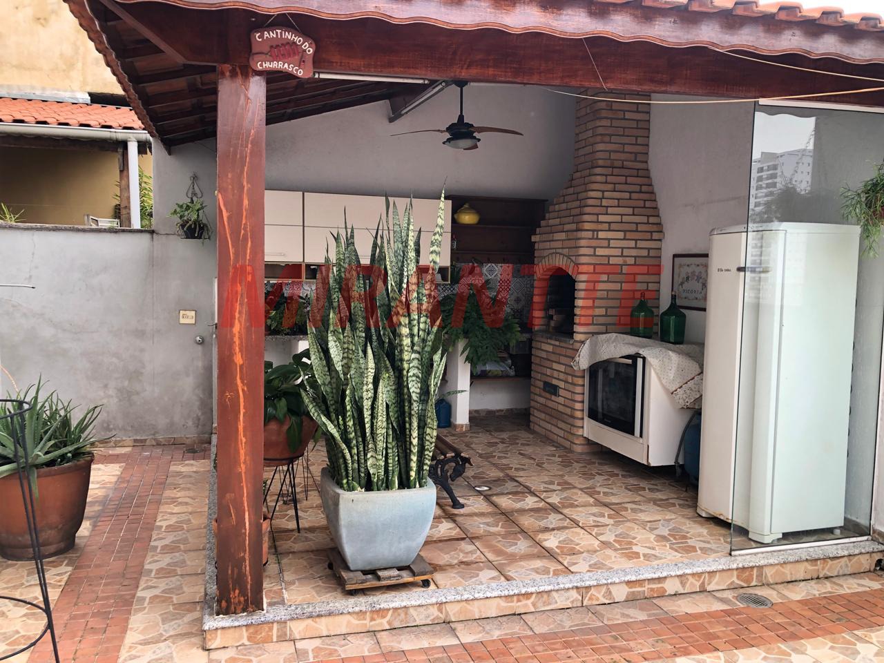 Casa terrea de 247m² com 3 quartos em Santana