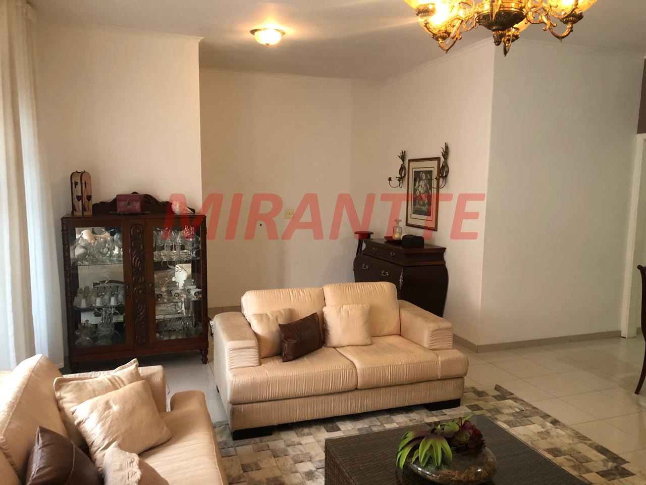 Casa terrea de 247m² com 3 quartos em Santana