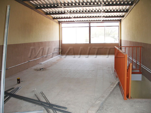 Comercial de 300m² em Santana