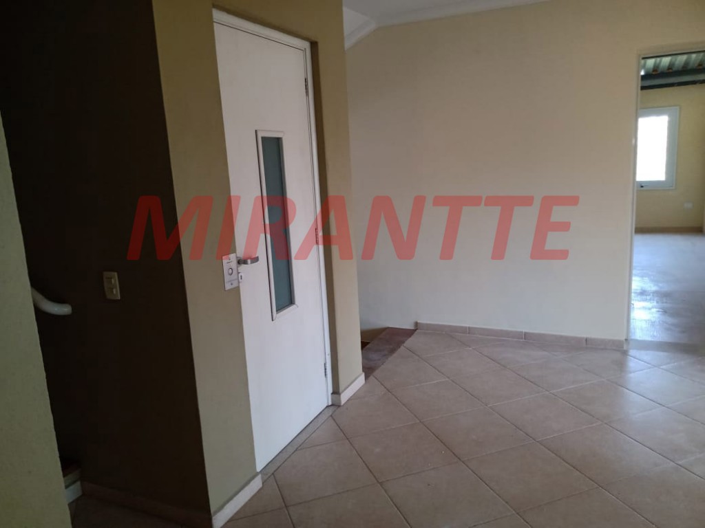 Sobrado de 550m² com 8 quartos em Serra Da Cantareira