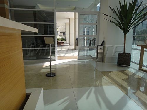 Comercial de 84m² em Santana