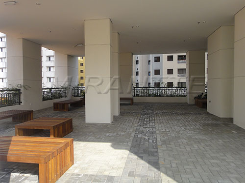 Comercial de 84m² em Santana