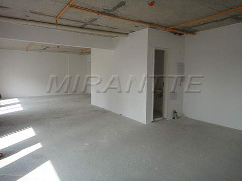 Comercial de 84m² em Santana