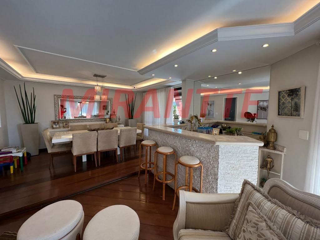 Apartamento de 272m² com 4 quartos em Santa Terezinha