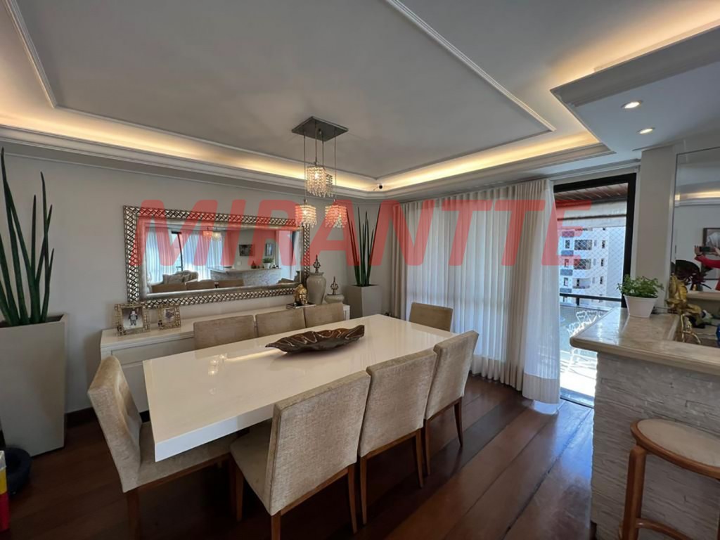 Apartamento de 272m² com 4 quartos em Santa Terezinha