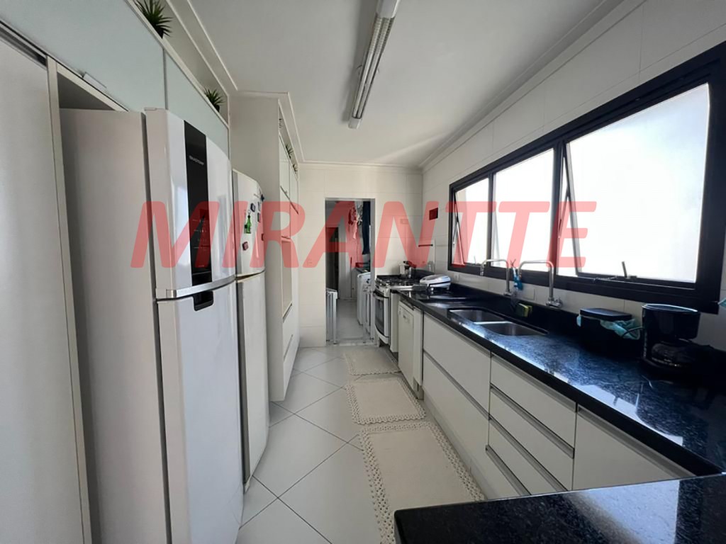 Apartamento de 272m² com 4 quartos em Santa Terezinha