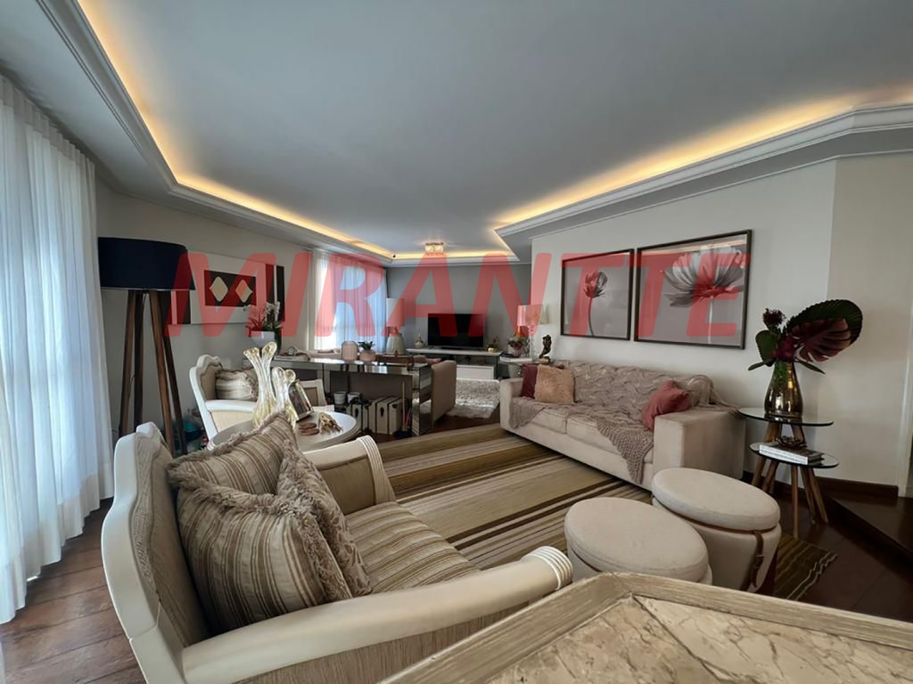 Apartamento de 272m² com 4 quartos em Santa Terezinha