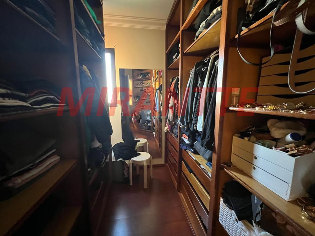 Apartamento de 272m² com 4 quartos em Santa Terezinha