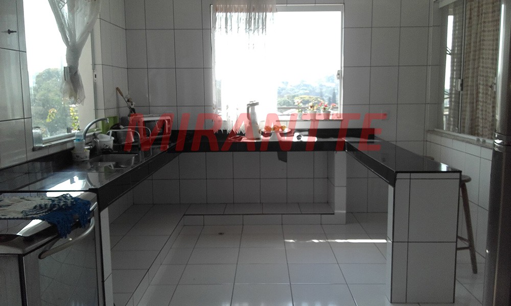 Sobrado de 315m² com 4 quartos em Vila Albertina