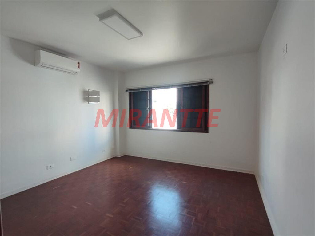 Comercial de 231m² com 3 quartos em Santana