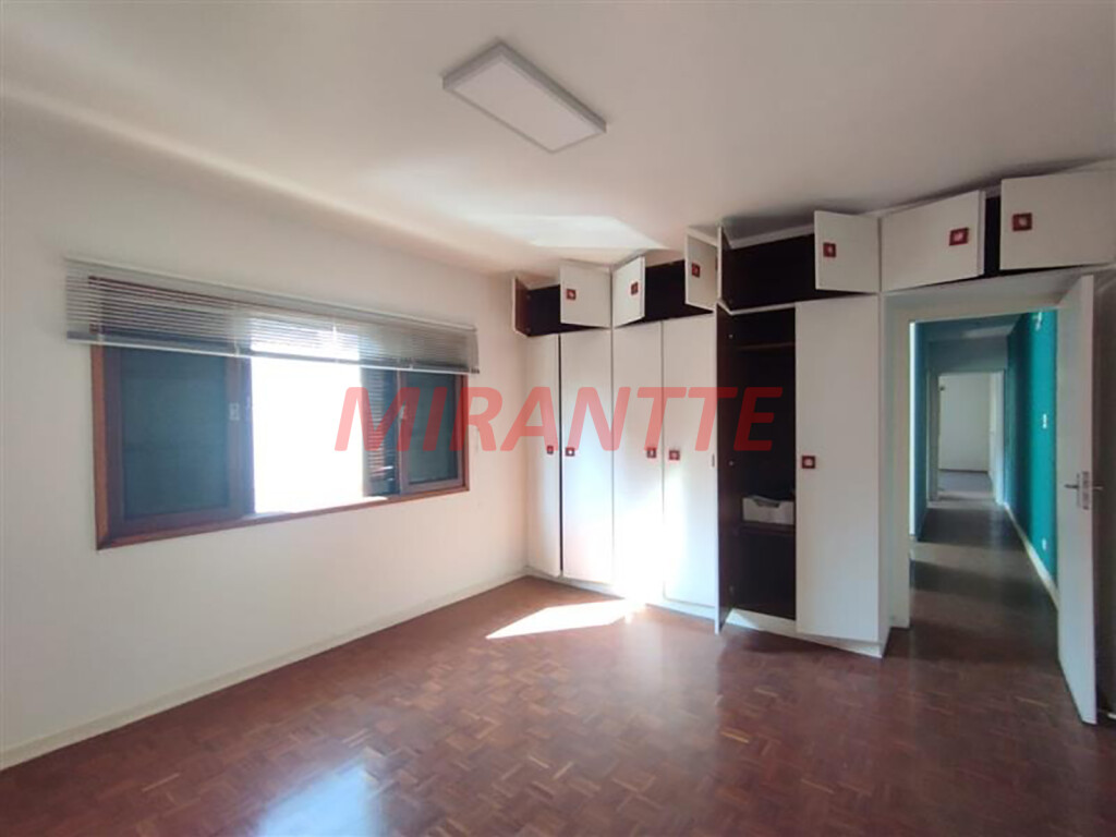 Comercial de 231m² com 3 quartos em Santana