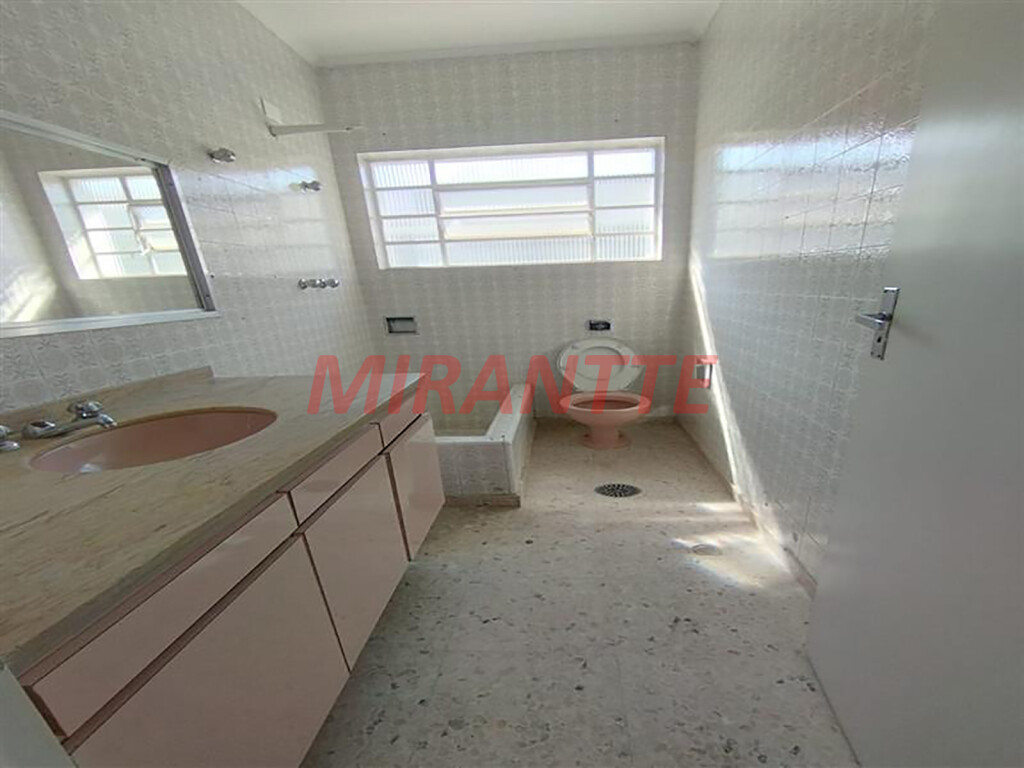 Comercial de 231m² com 3 quartos em Santana