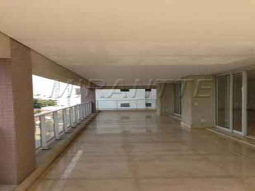 Apartamento de 392m² com 4 quartos em Vila Analia Franco