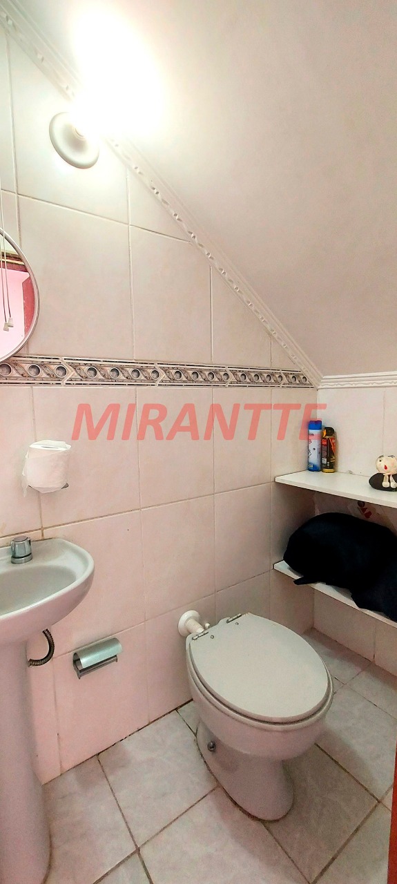 Sobrado de 262m² com 5 quartos em Vila Mazzei