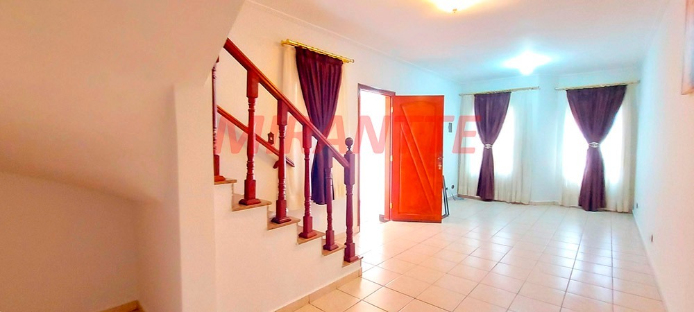 Sobrado de 262m² com 5 quartos em Vila Mazzei