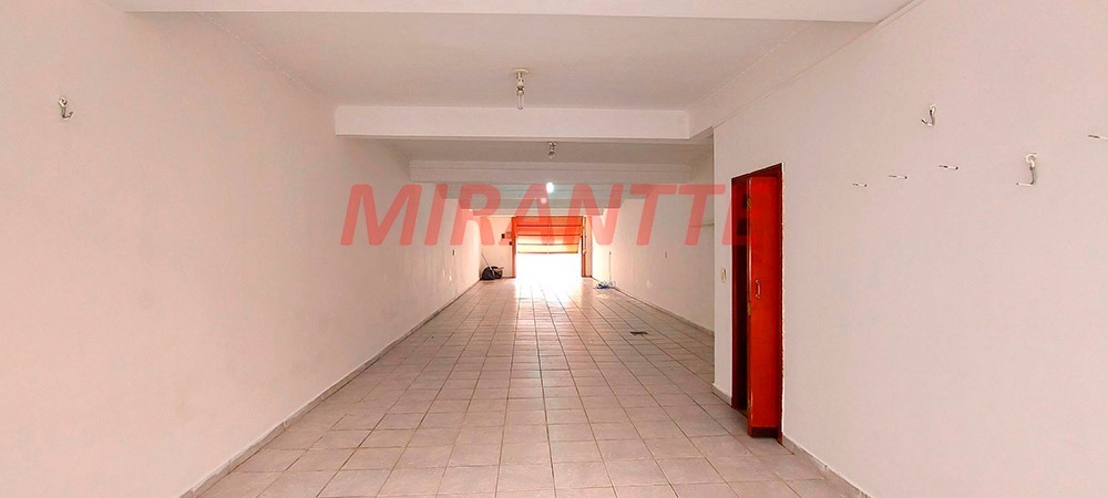 Sobrado de 262m² com 5 quartos em Vila Mazzei