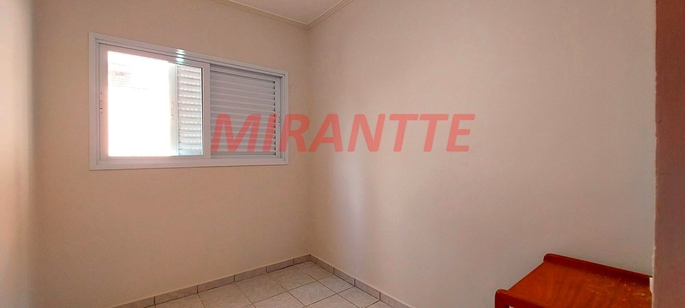 Sobrado de 262m² com 5 quartos em Vila Mazzei