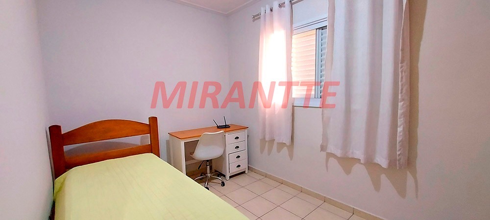 Sobrado de 262m² com 5 quartos em Vila Mazzei