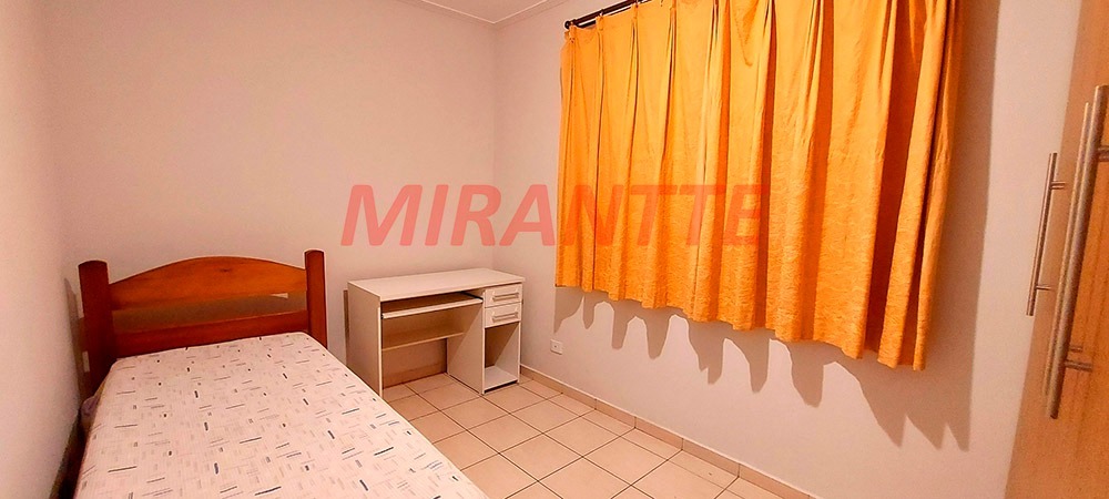 Sobrado de 262m² com 5 quartos em Vila Mazzei