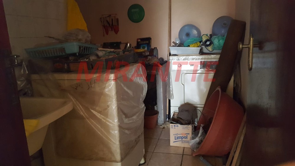 Casa terrea de 419m² com 4 quartos em Serra Da Cantareira