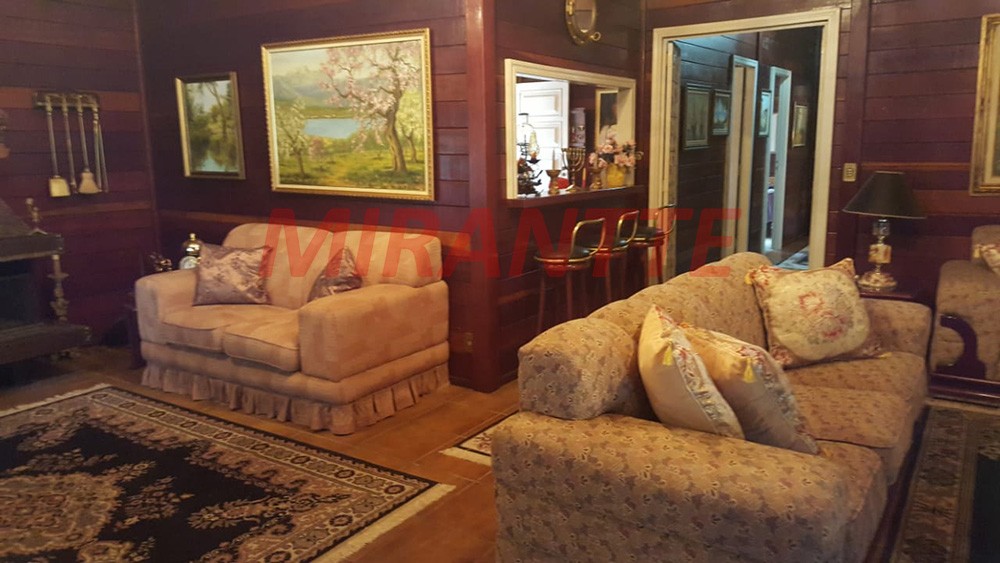 Casa terrea de 419m² com 4 quartos em Serra Da Cantareira