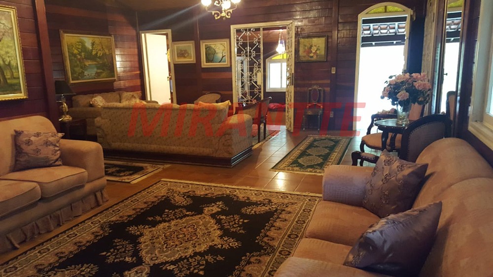 Casa terrea de 419m² com 4 quartos em Serra Da Cantareira
