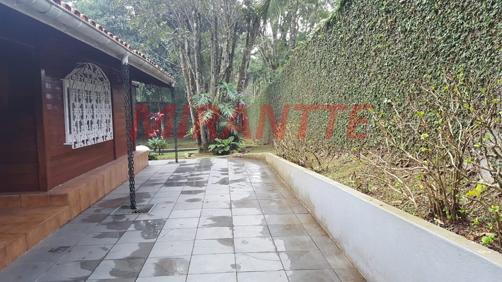 Casa terrea de 419m² com 4 quartos em Serra Da Cantareira