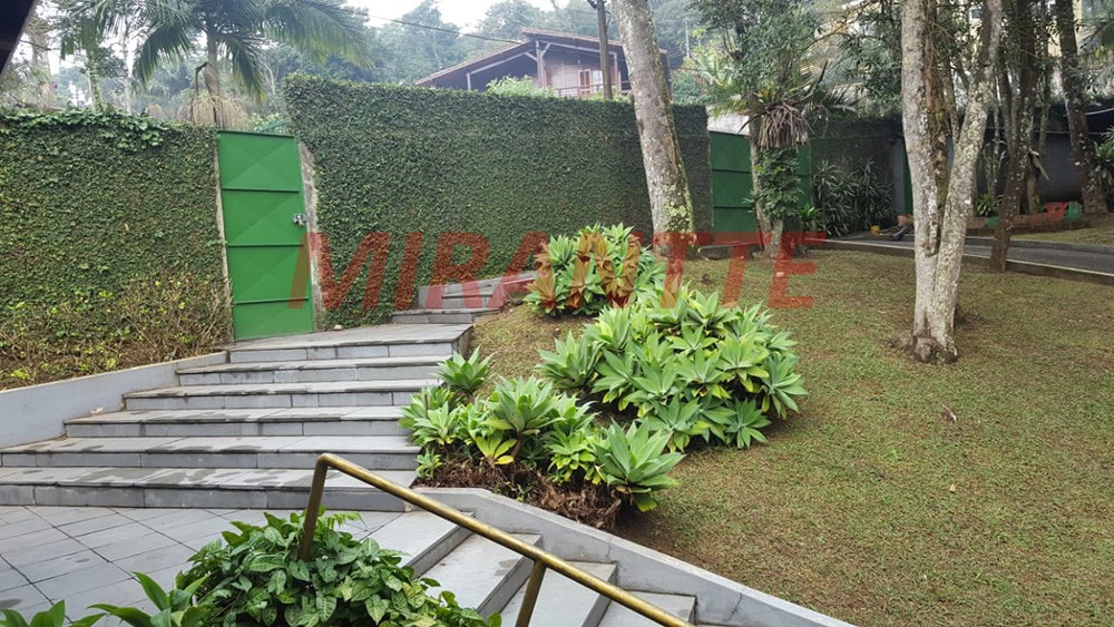 Casa terrea de 419m² com 4 quartos em Serra Da Cantareira
