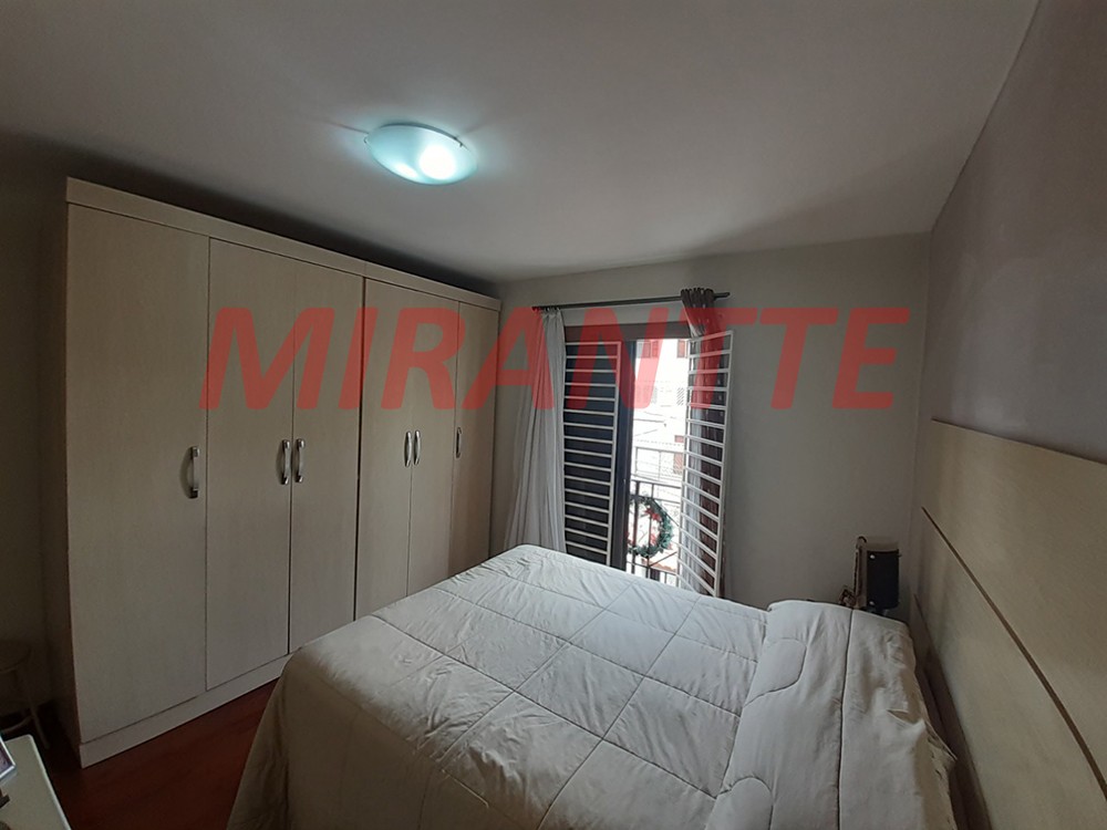 Sobrado de 184m² com 3 quartos em Água Fria