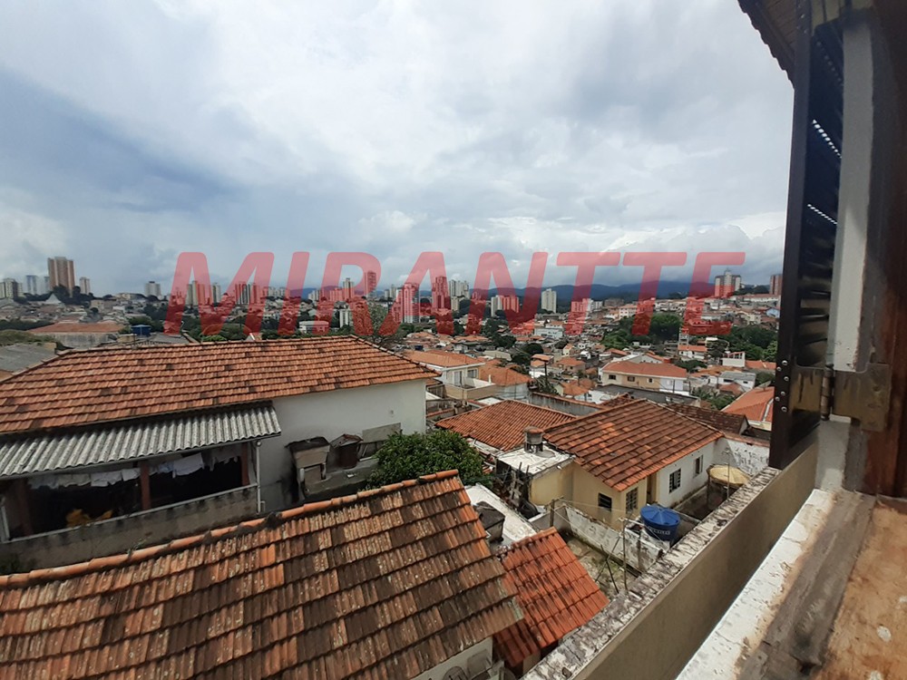 Sobrado de 184m² com 3 quartos em Água Fria