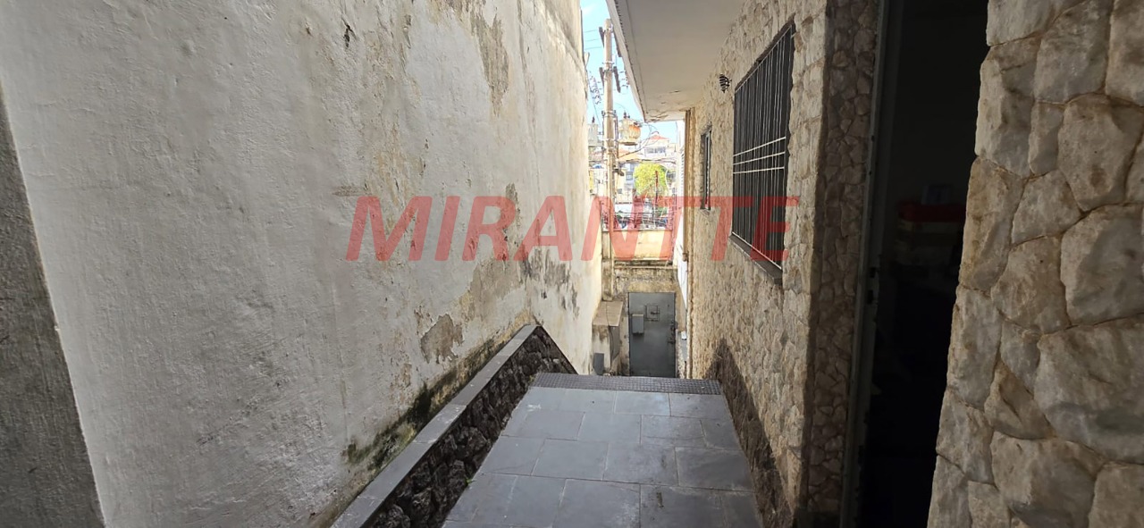 Comercial de 418.4m² em Limão