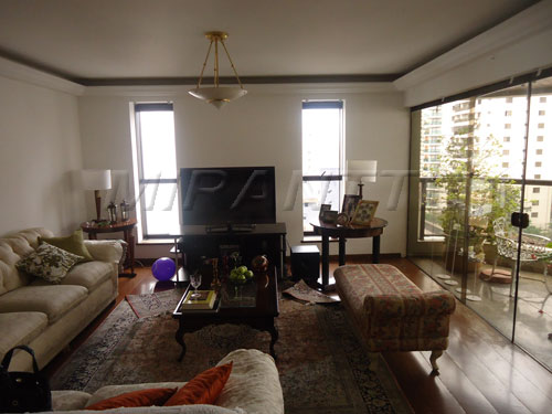 Apartamento de 267m² com 4 quartos em Santana