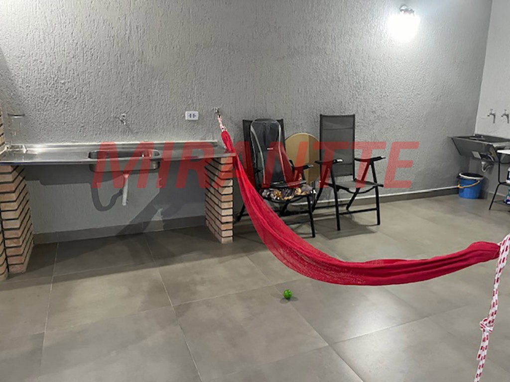 Casa terrea de 96m² com 2 quartos em Santana