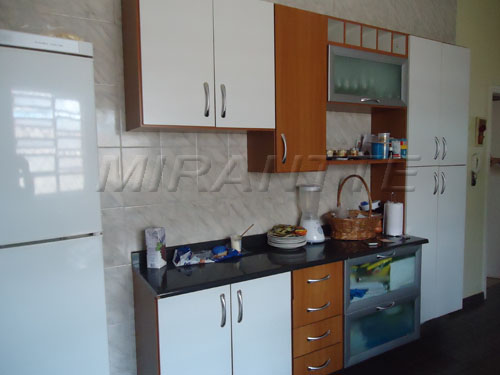 Casa terrea de 160m² com 3 quartos em Vila Romero