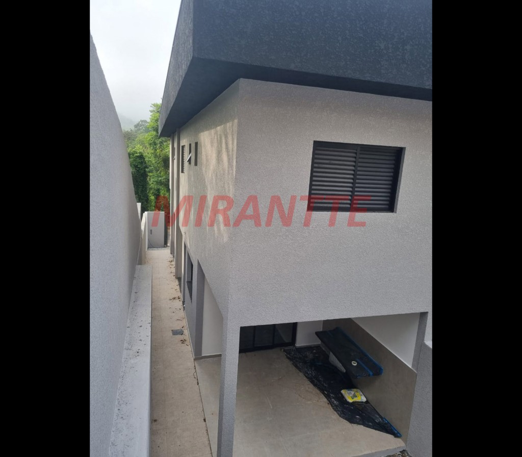 Casa terrea de 270m² com 2 quartos em Água Fria