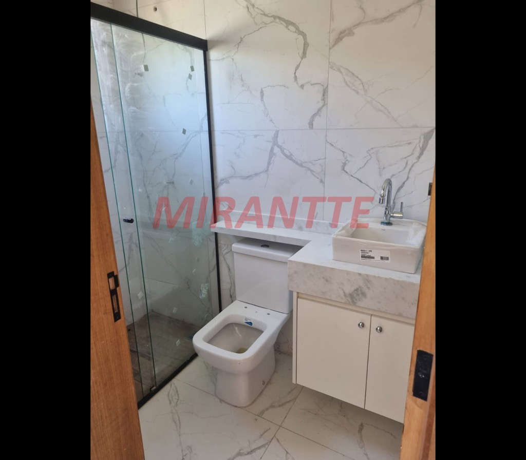 Casa terrea de 270m² com 2 quartos em Água Fria
